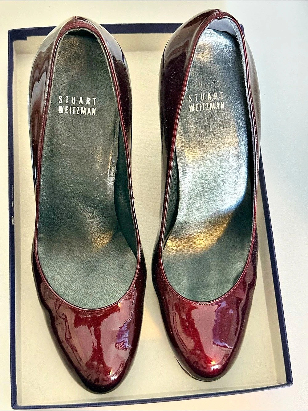 Stuart Weitzman Nudistsong Patent Pumps in Burgundy US 9
